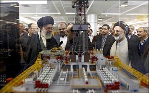 نفت باید به منبعی برای پیشرفت و اقتدار اقتصادی ایران تبدیل شود